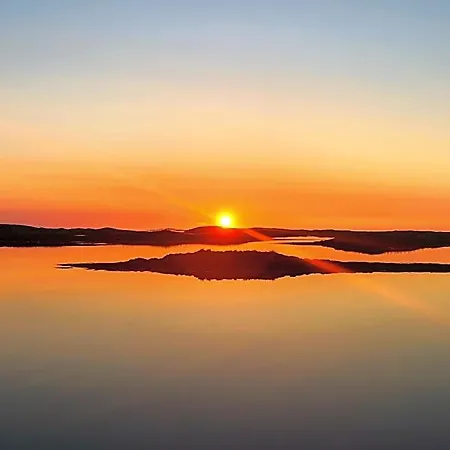 Bryggehotell 3* Røst