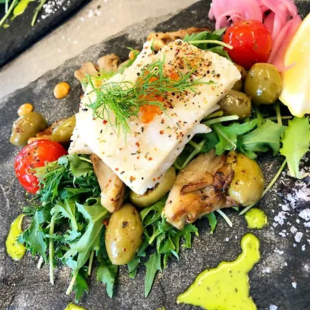 Bryggehotell 3* Røst