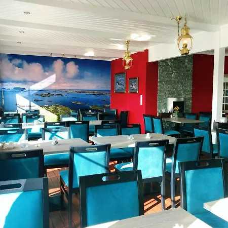 Bryggehotell 3* Røst